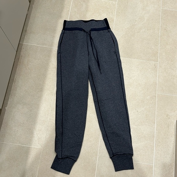 lululemon athletica Pants - Lululemon women’s workout joggers